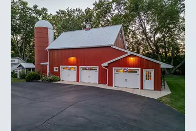 688 W South Street, Woodstock, IL 60098 - Photo 21