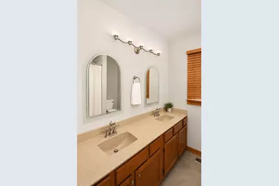 506 Old Country Way, Wauconda, IL 60084 - Photo 17