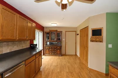 506 Old Country Way, Wauconda, IL 60084 - Photo 7