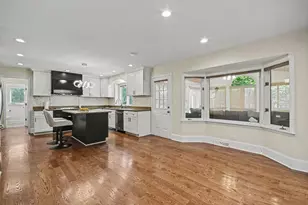 615 E Bailey Rd, Naperville, IL 60565 - Photo 7
