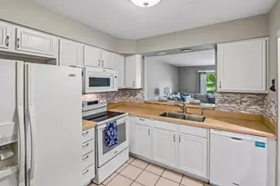 421 Lakeview Cir, Bolingbrook, IL 60440 - Photo 7