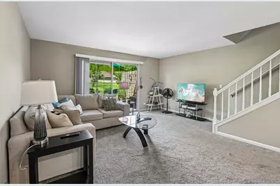 421 Lakeview Circle, Bolingbrook, IL 60440 - Photo 3