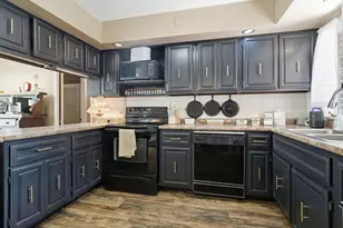 204 E Koopman Dr, Flanagan, IL 61740 - Photo 3