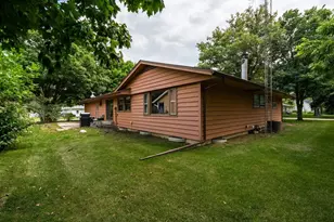 204 E Koopman Dr, Flanagan, IL 61740 - Photo 35
