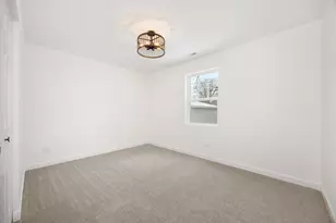 813 Audrey Ave, Joliet, IL 60436 - Photo 15