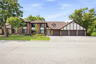 5804 Doe Cir, Westmont, IL 60559 - Photo 3
