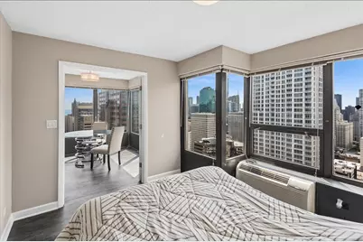 30 E Huron Street #3802, Chicago, IL 60611 - Photo 9