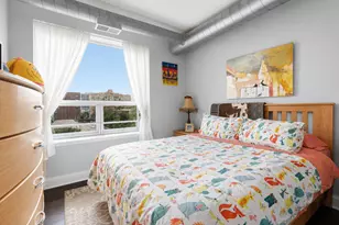 1100 W Montrose Ave, Chicago, IL 60613 - Photo 13