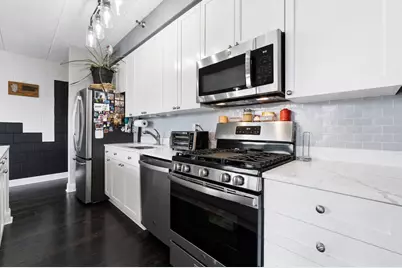 1100 W Montrose Avenue #502, Chicago, IL 60613 - Photo 3