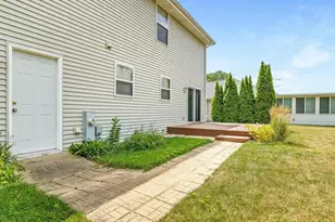 7426 Ashton Villa, Rockford, IL 61107 - Photo 27