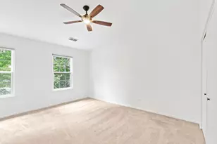 912 Matthew Ct, Naperville, IL 60540 - Photo 25
