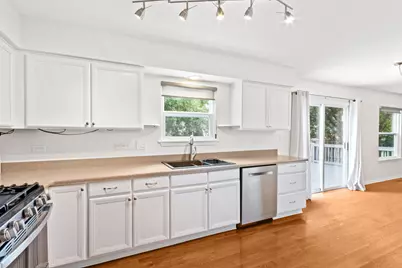 912 Matthew Court, Naperville, IL 60540 - Photo 11