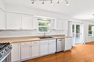 912 Matthew Ct, Naperville, IL 60540 - Photo 11