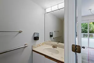 912 Matthew Ct, Naperville, IL 60540 - Photo 13