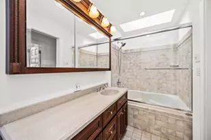 1907 W Warner Ave, Chicago, IL 60613 - Photo 13
