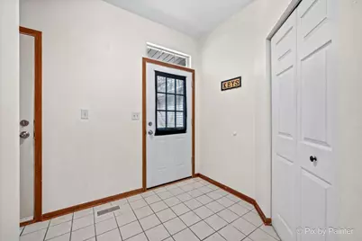 1462 Division Court, Saint Charles, IL 60174 - Photo 3