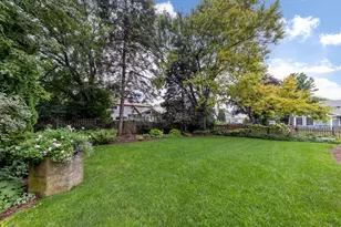 612 Burning Tree Ln, Naperville, IL 60563 - Photo 47