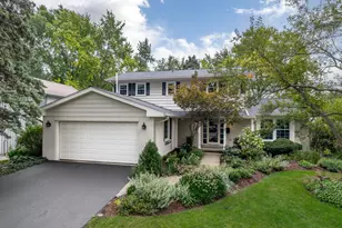 612 Burning Tree Ln, Naperville, IL 60563 - Photo 3