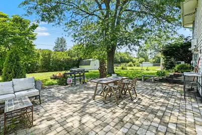 1355 Devonshire Lane, Hoffman Estates, IL 60169 - Photo 19