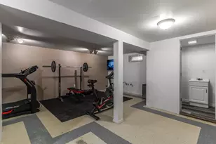 919 Gael Dr, Joliet, IL 60435 - Photo 11