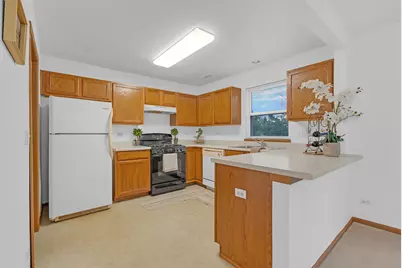 1661 W Chrysler Drive #9-1, Belvidere, IL 61008 - Photo 5