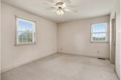 11 S Sager Road, Valparaiso, IN 46383 - Photo 9