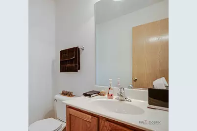 1270 Oriole Court, Round Lake, IL 60073 - Photo 11