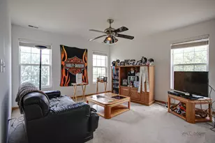1270 Oriole Ct, Round Lake, IL 60073 - Photo 13