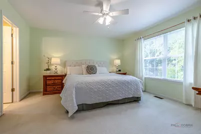 220 Meadowlark Circle, Lindenhurst, IL 60046 - Photo 13