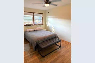 2706 S Hillock Avenue, Chicago, IL 60608 - Photo 11