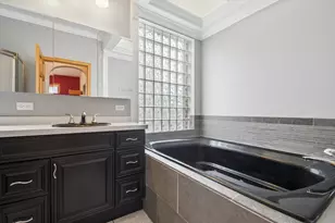 7349 W Ibsen St, Chicago, IL 60631 - Photo 23