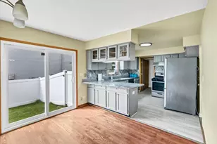 2153 Laurel Ave, Hanover Park, IL 60133 - Photo 15