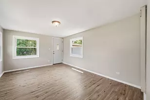 423 Lawrence Ave, Grayslake, IL 60030 - Photo 13