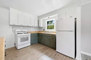 423 Lawrence Ave, Grayslake, IL 60030 - Photo 5