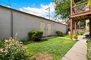 1417 W Huron St, Chicago, IL 60642 - Photo 25