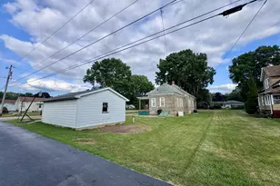 200 Jefferson St, Henry, IL 61537 - Photo 15
