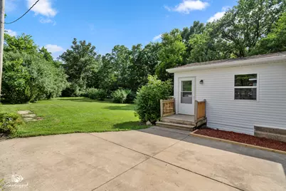 2103 Maple Road, Joliet, IL 60432 - Photo 5