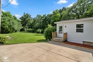 2103 Maple Rd, Joliet, IL 60432 - Photo 5