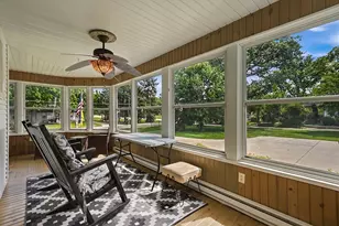 809 E Center St, Ottawa, IL 61350 - Photo 3