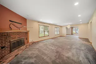 114 Wren Ct, Glendale Heights, IL 60139 - Photo 13
