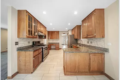 114 Wren Court, Glendale Heights, IL 60139 - Photo 17