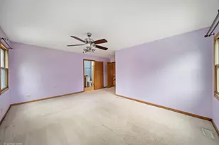 114 Wren Ct, Glendale Heights, IL 60139 - Photo 21