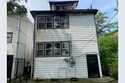 11833 S Indiana Avenue, Chicago, IL 60628 - Photo 3