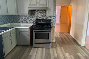 11833 S Indiana Ave, Chicago, IL 60628 - Photo 7