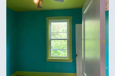 11833 S Indiana Avenue, Chicago, IL 60628 - Photo 9