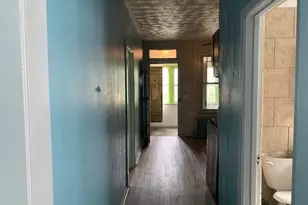 11833 S Indiana Ave, Chicago, IL 60628 - Photo 19