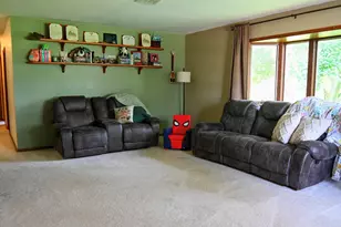 621 S Oakwood St, Oakwood, IL 61858 - Photo 33