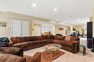 1008 Meadow Rd, Northbrook, IL 60062 - Photo 31