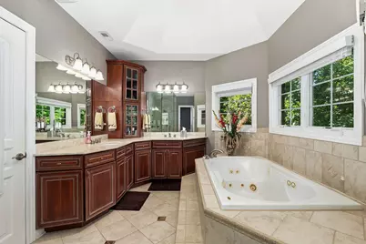 1008 Meadow Road, Northbrook, IL 60062 - Photo 23