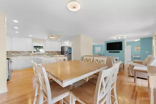 [Address not provided], Carol Stream, IL 60188 - Photo 15